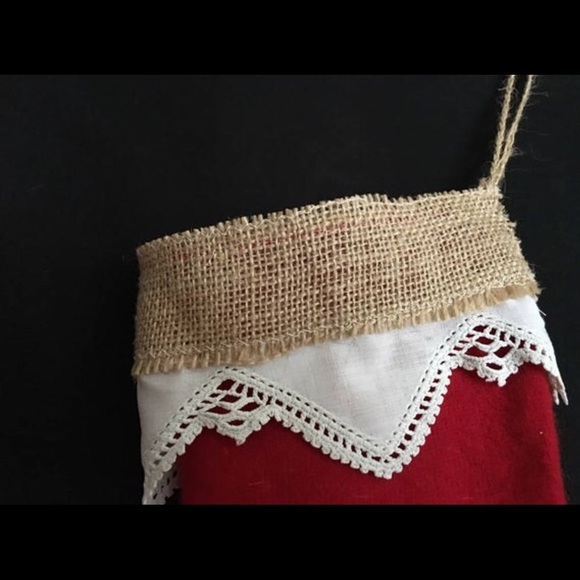 Red cashmere Christmas stocking, antique lace - Picture 3 of 3